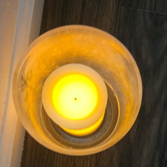 Frosted Glass w/ Painted Snowflake Holiday-Themed Lighted Candle Decor NWOT - Picture 3 of 5